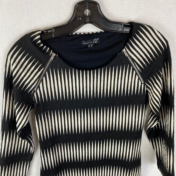 SMASHED LEMON Pattern Long Sleeve Dress - Picture 3 of 7